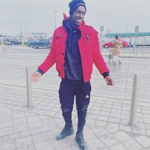 Meet your Posher, Lèó